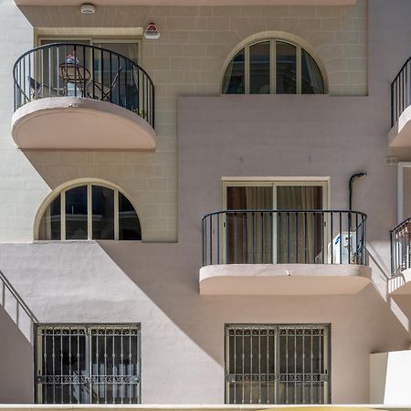 Spacious 3 Bedroom Apartment In The Heart Of St Julians Saint Julian's Luaran gambar