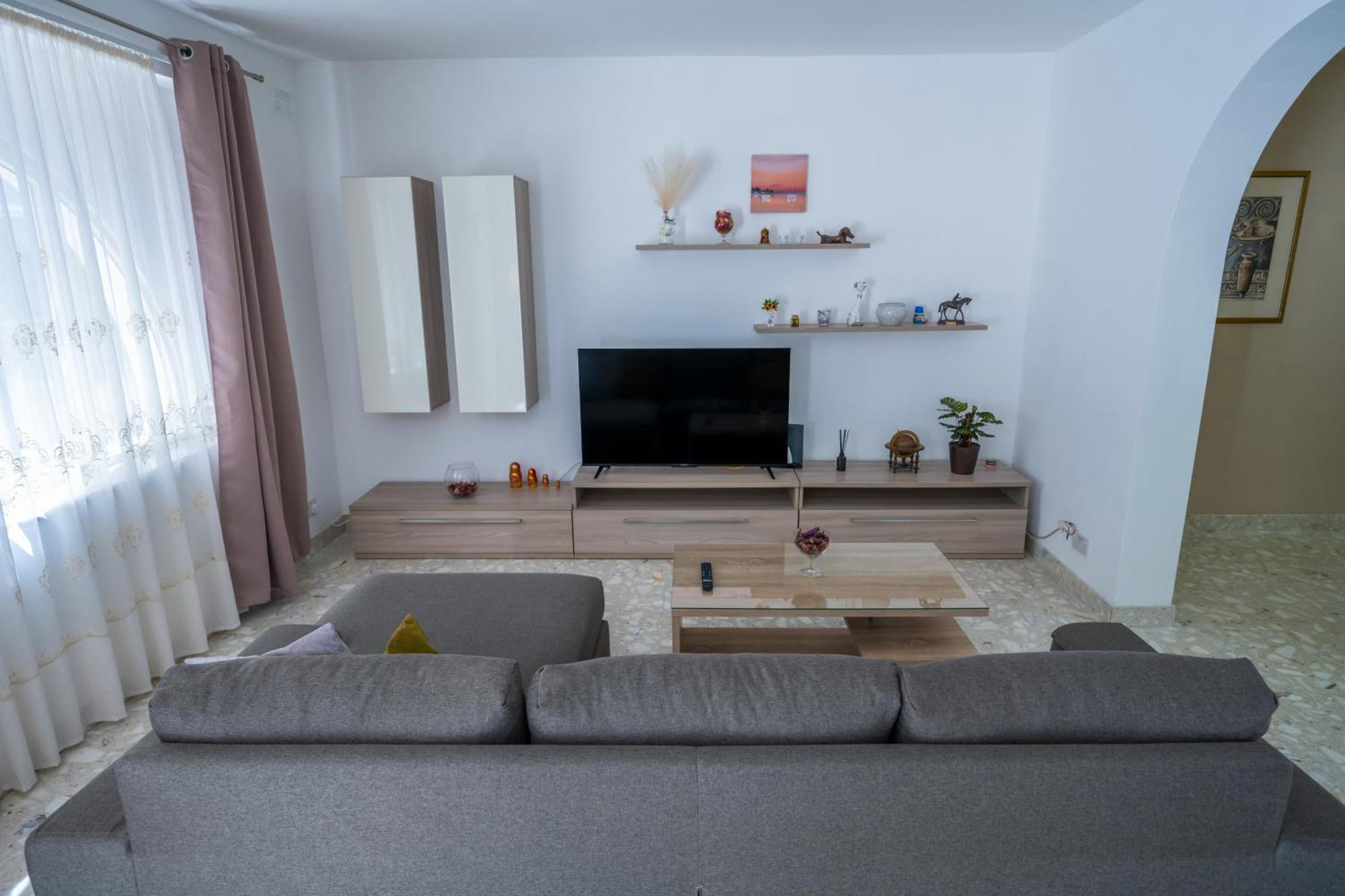 Spacious 3 Bedroom Apartment In The Heart Of St Julians Saint Julian's Luaran gambar
