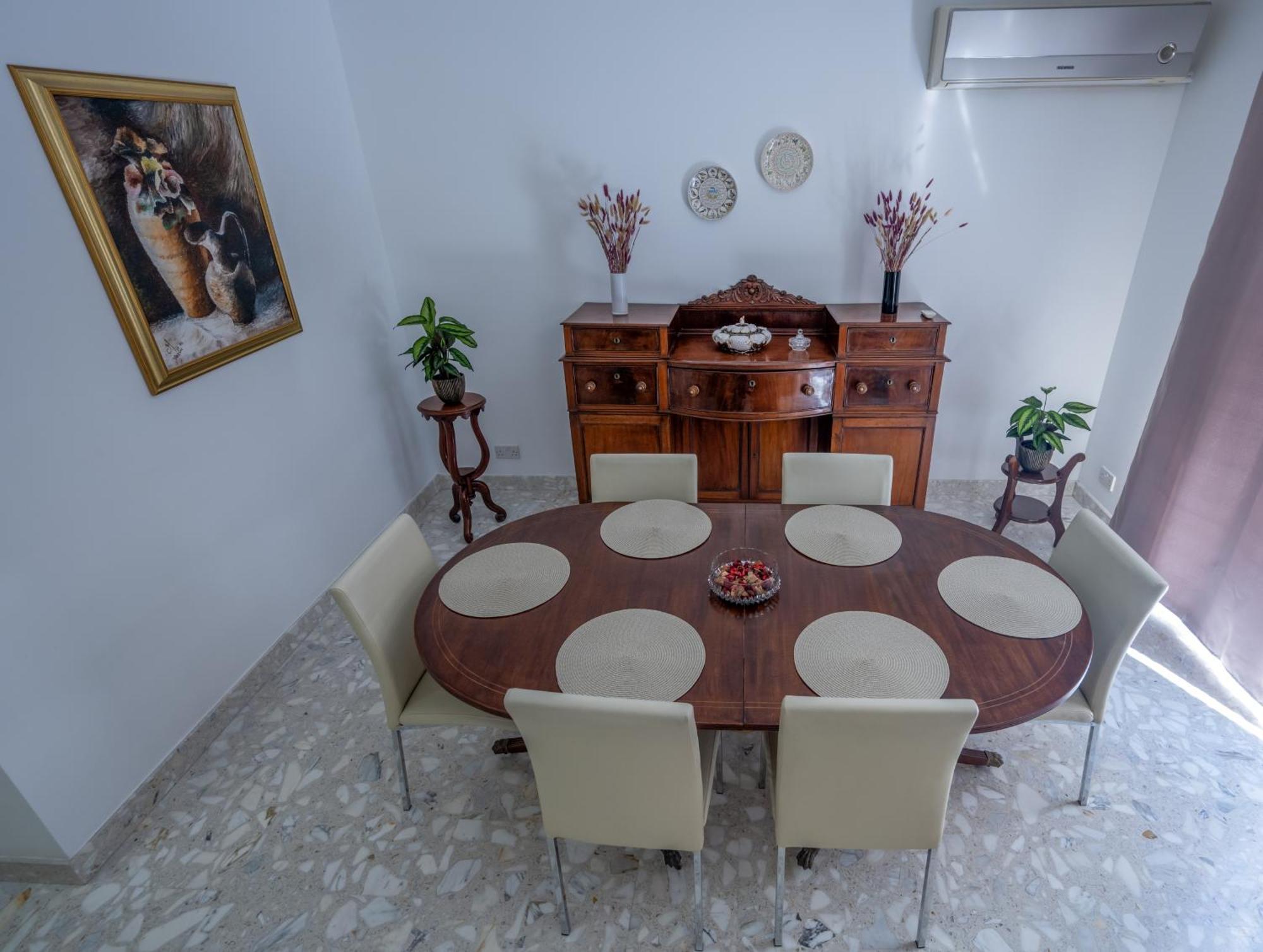 Spacious 3 Bedroom Apartment In The Heart Of St Julians Saint Julian's Luaran gambar