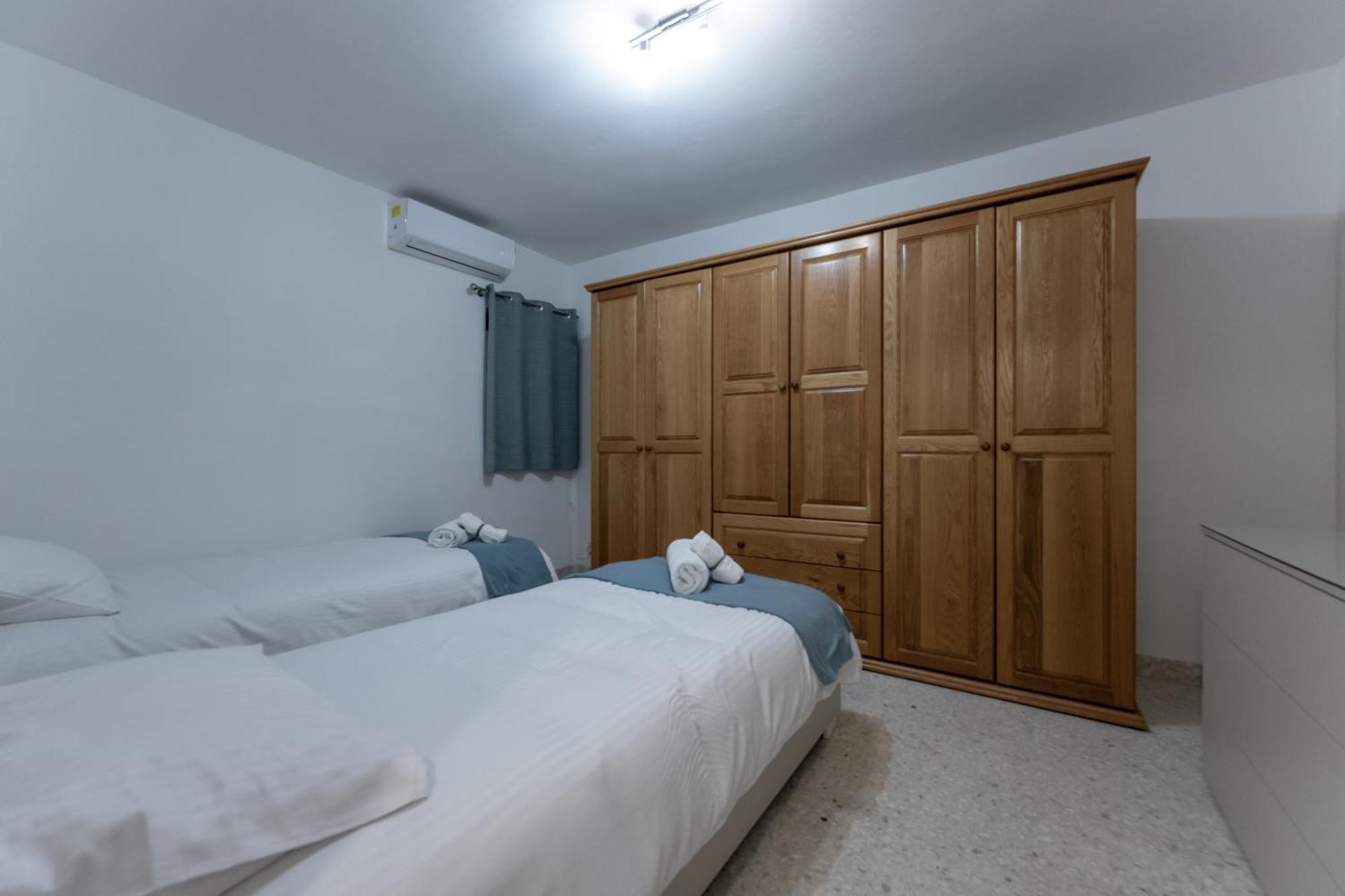 Spacious 3 Bedroom Apartment In The Heart Of St Julians Saint Julian's Luaran gambar