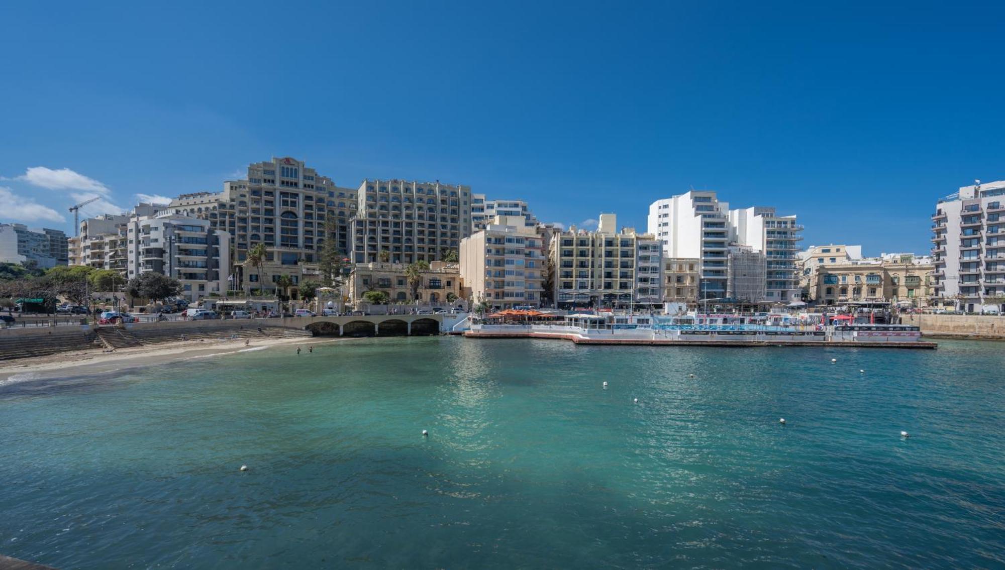 Spacious 3 Bedroom Apartment In The Heart Of St Julians Saint Julian's Luaran gambar