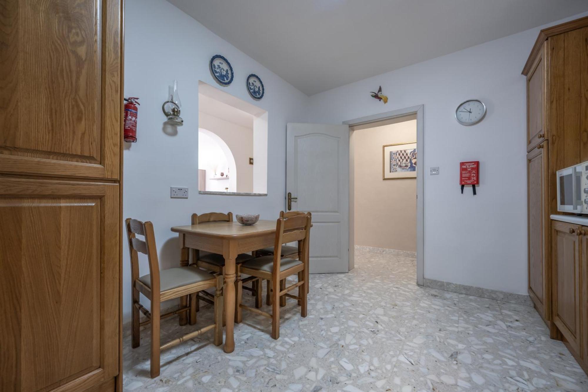 Spacious 3 Bedroom Apartment In The Heart Of St Julians Saint Julian's Luaran gambar