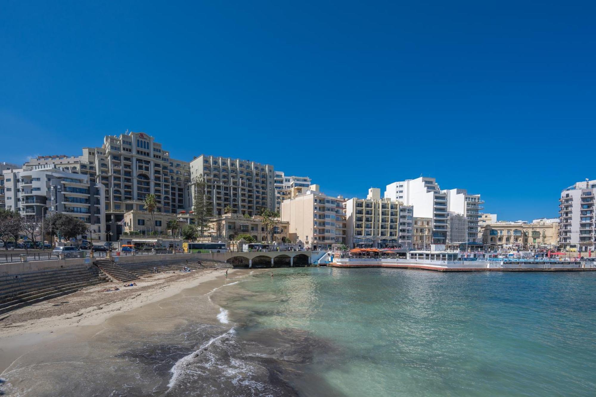Spacious 3 Bedroom Apartment In The Heart Of St Julians Saint Julian's Luaran gambar